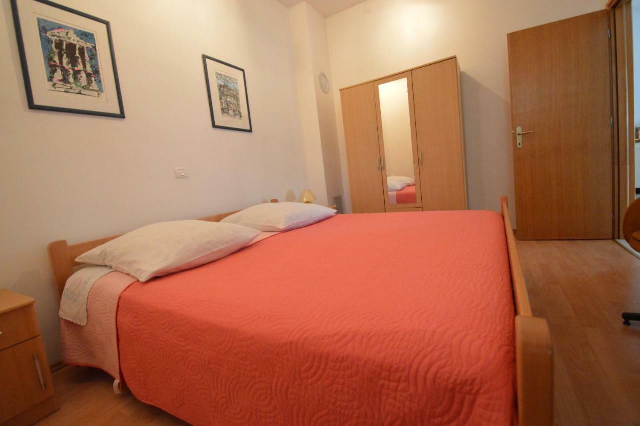 Apartment "Monte" プーラ エクステリア 写真
